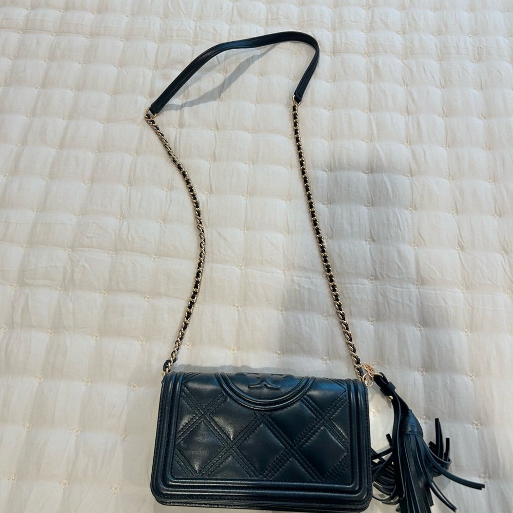 Tory Burch black and Gold quilted Fleming crossbody purse